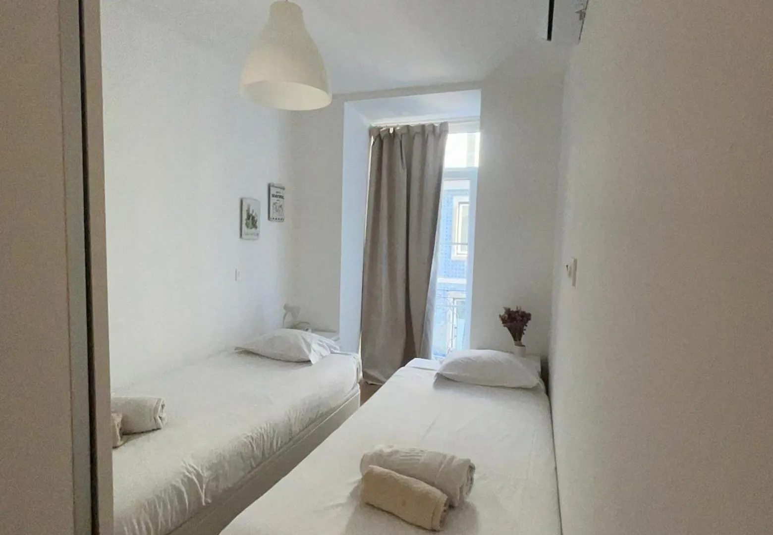 Modern Lisbon Apartments By Soulplaces