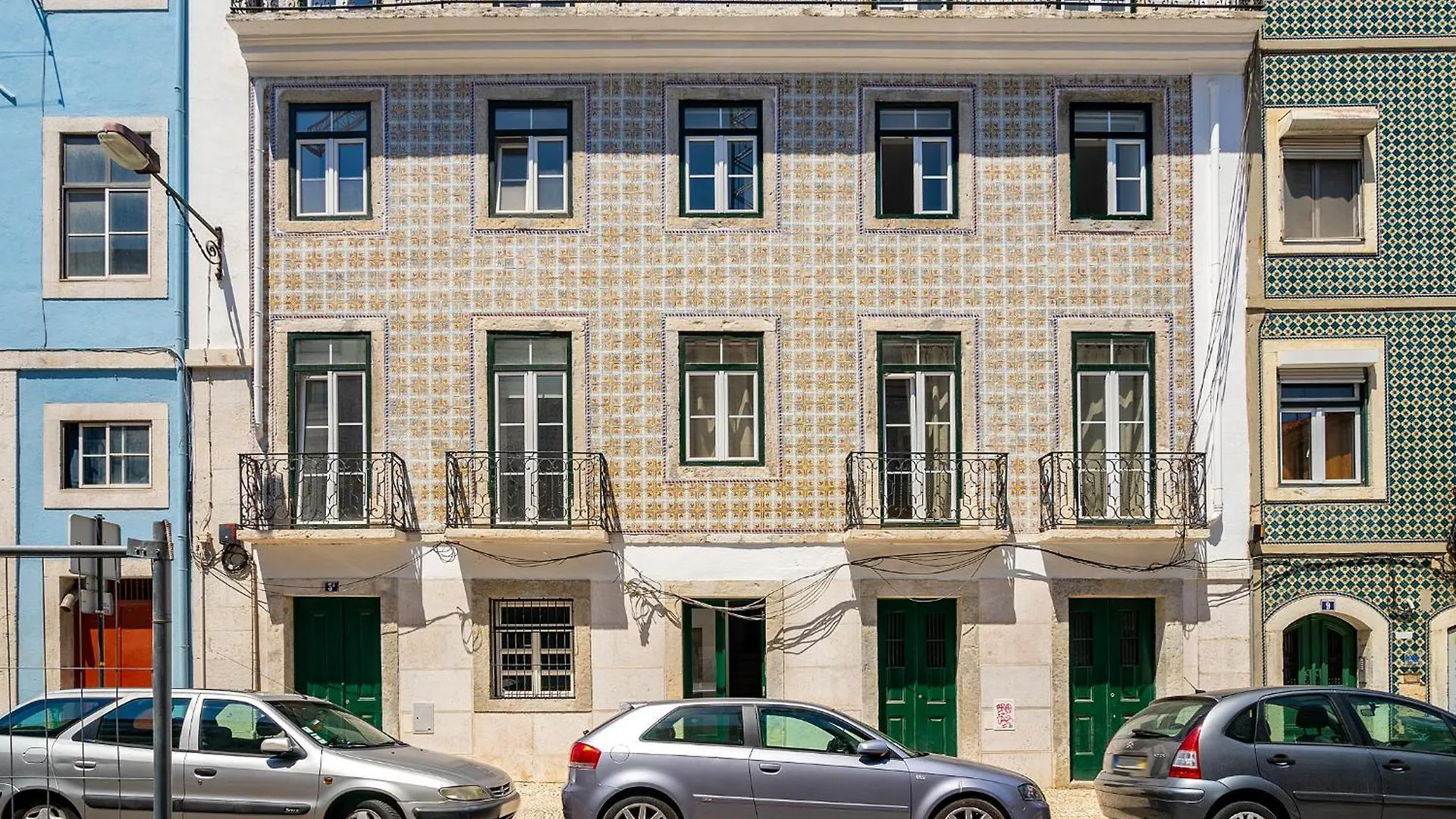 Modern Lisbon Apartments By Soulplaces