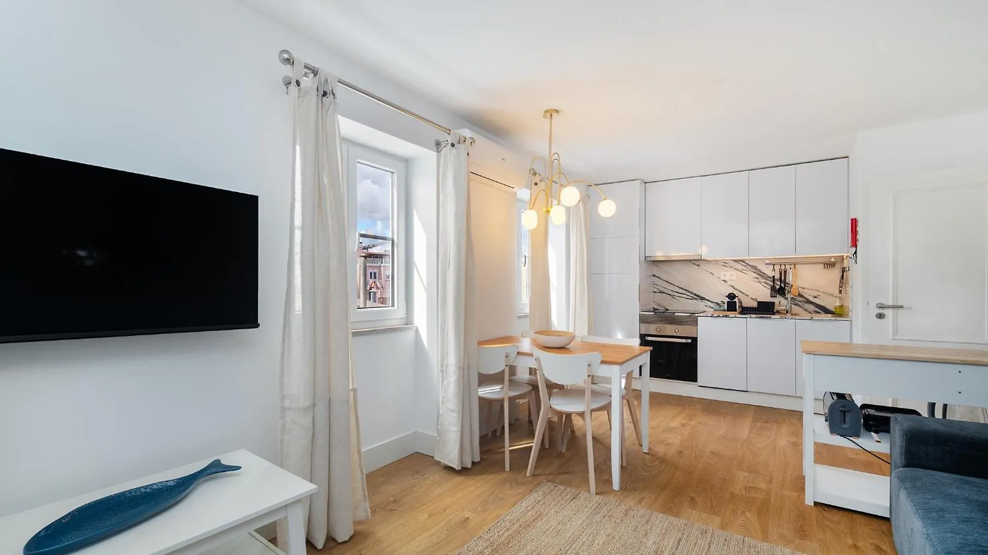 Modern Lisbon Apartments By Soulplaces