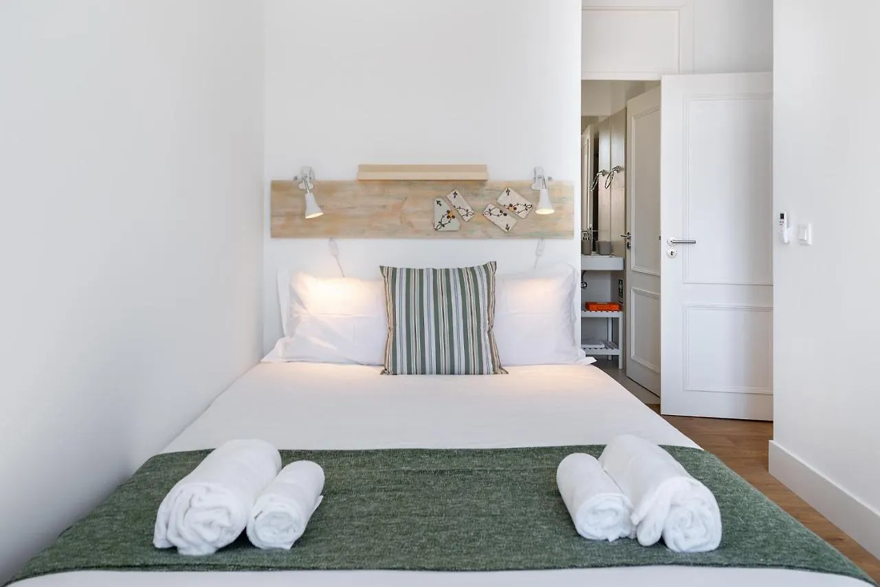 Modern Lisbon Apartments By Soulplaces